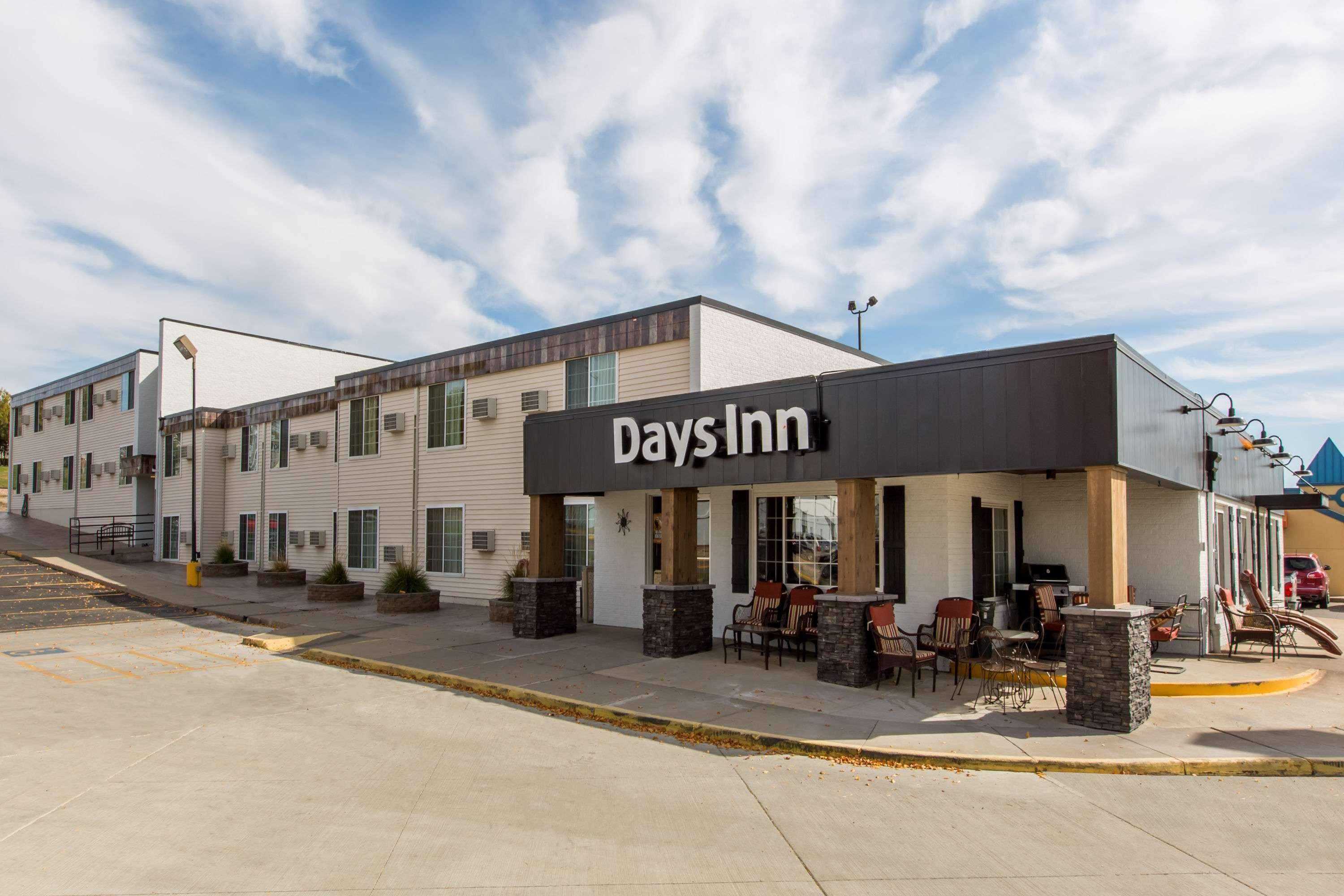 Days Inn By Wyndham Pierre Eksteriør bilde